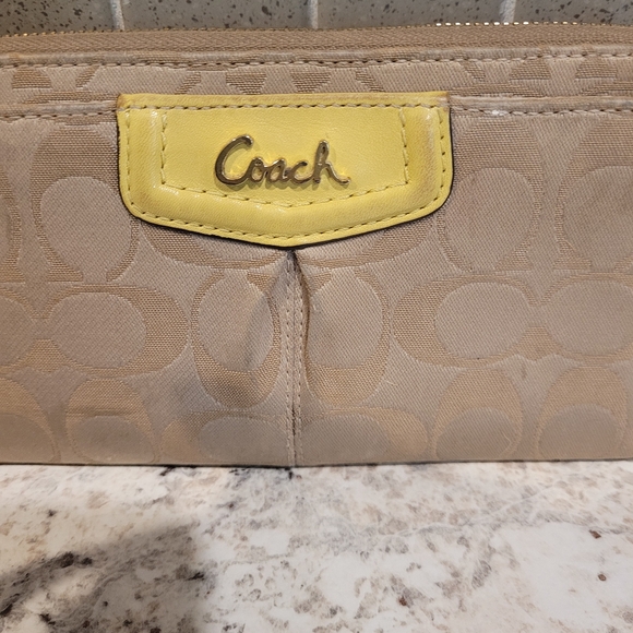 Coach wallet wristlet. Beige with lime accent trim. 4” x 7” - Picture 2 of 6